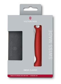 6.7191.F1 Набор VICTORINOX Swiss Classic: складной нож для овощей с волнистой заточкой лезвия и разделочная доска, нержавеющая сталь / полипропилен / древесное волокно, красная рукоять